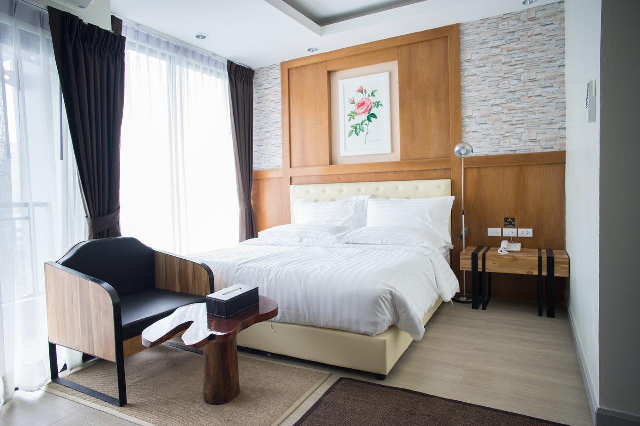 Triple B Boutique Residence Si Racha Eksteriør billede