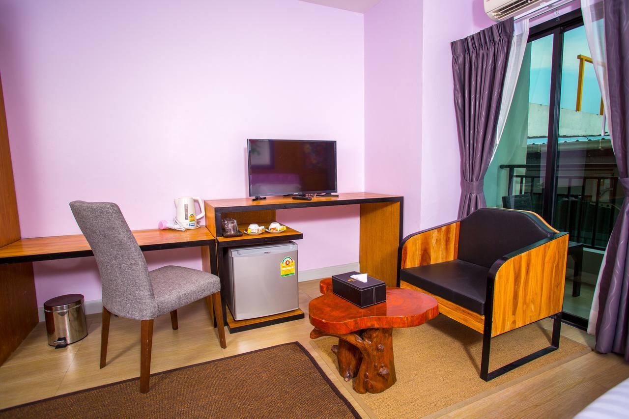 Triple B Boutique Residence Si Racha Eksteriør billede