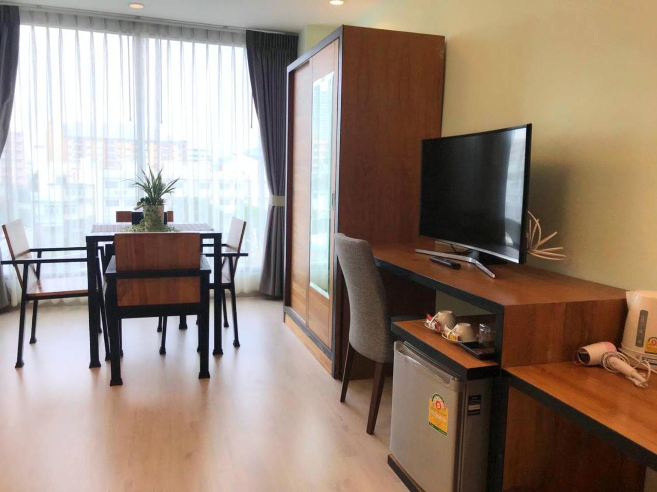 Triple B Boutique Residence Si Racha Eksteriør billede